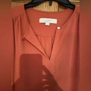 LOFT LONG SLEEVE RUST BUTTON FRONT BLOUSE SIZE EXTRA SMALL